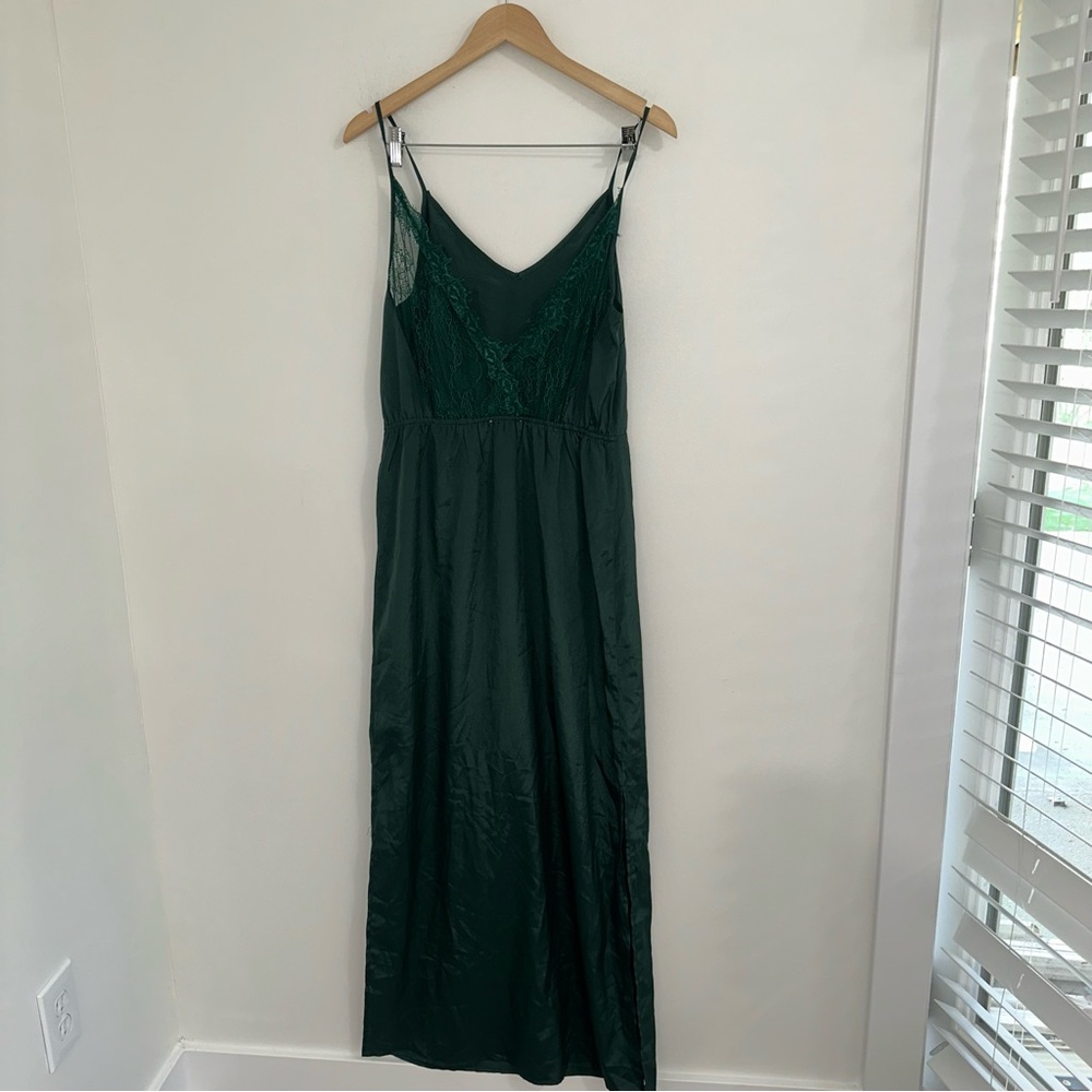 Nwot amylynn green slip midi dress sz M #BB - Picture 2 of 4